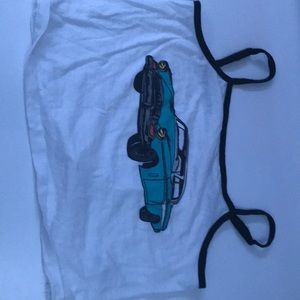Cropped tank top with blue car